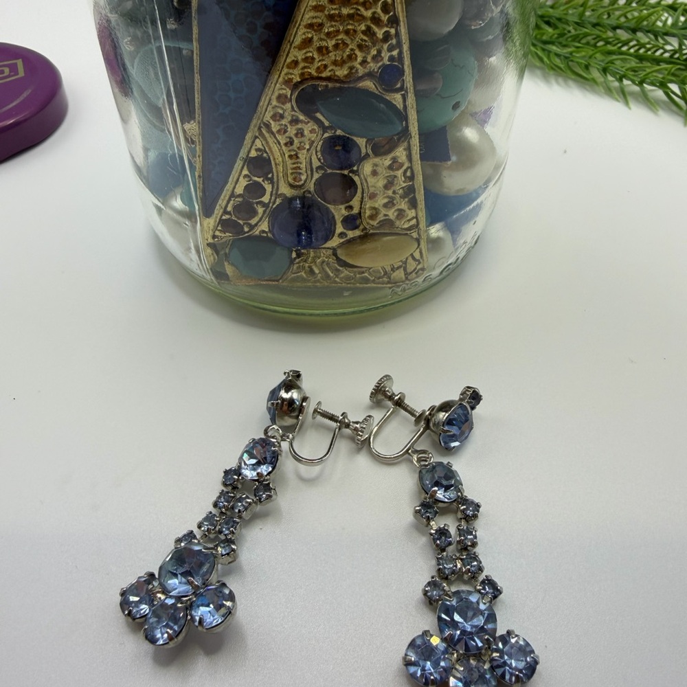 Jewelry Jar Elegant Blue and Gold Jewelry Collection- Vintage Earrings - Picture 7 of 17